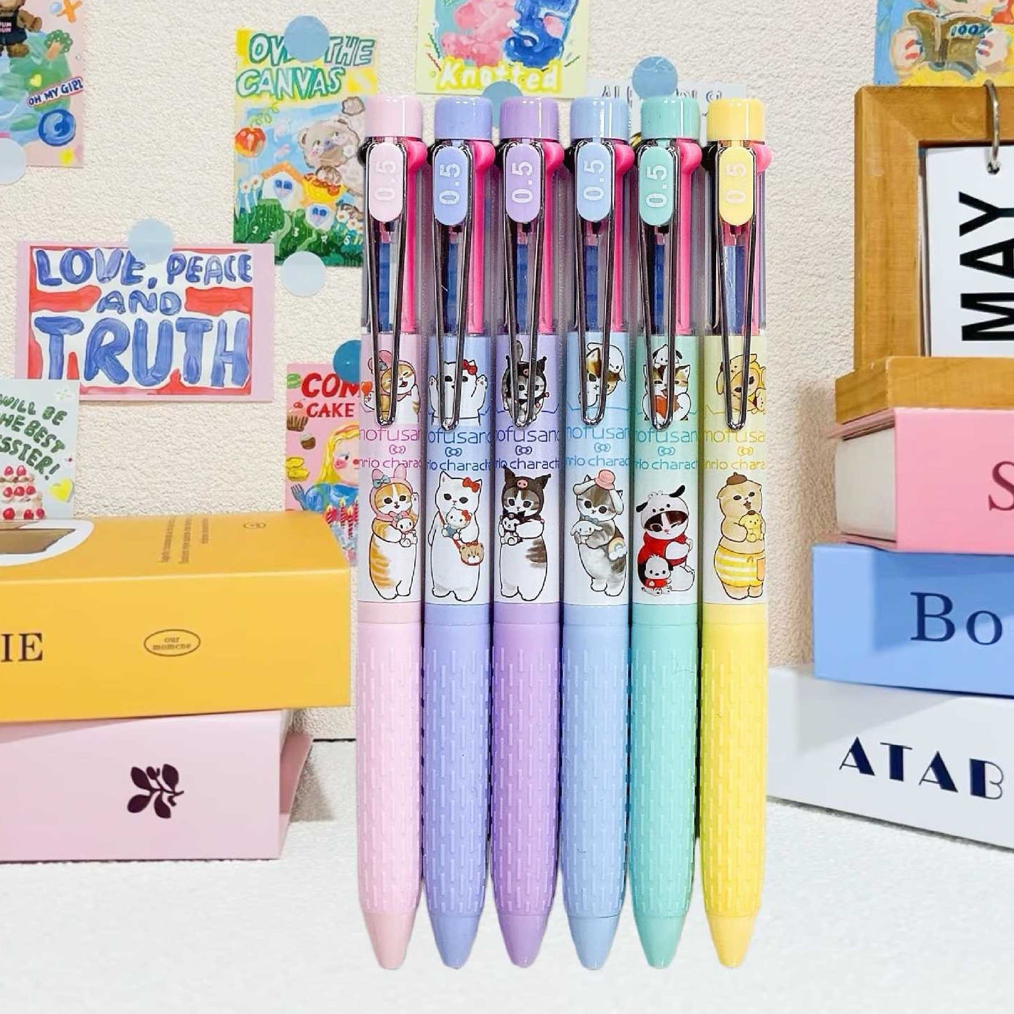 Mofusand Characters Three-color Ballpoint Pen (black & blue & red)